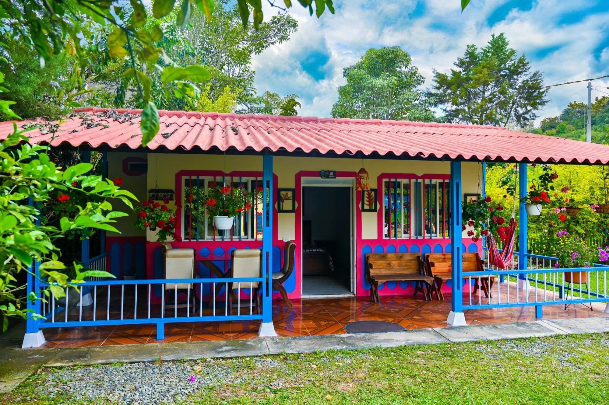 Ecohotel Colibri Salento Luna Park Екстериор снимка