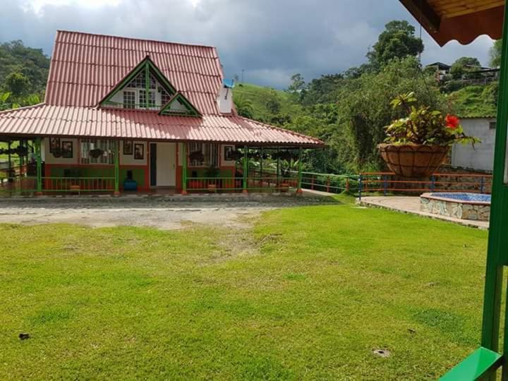 Ecohotel Colibri Salento Luna Park Екстериор снимка