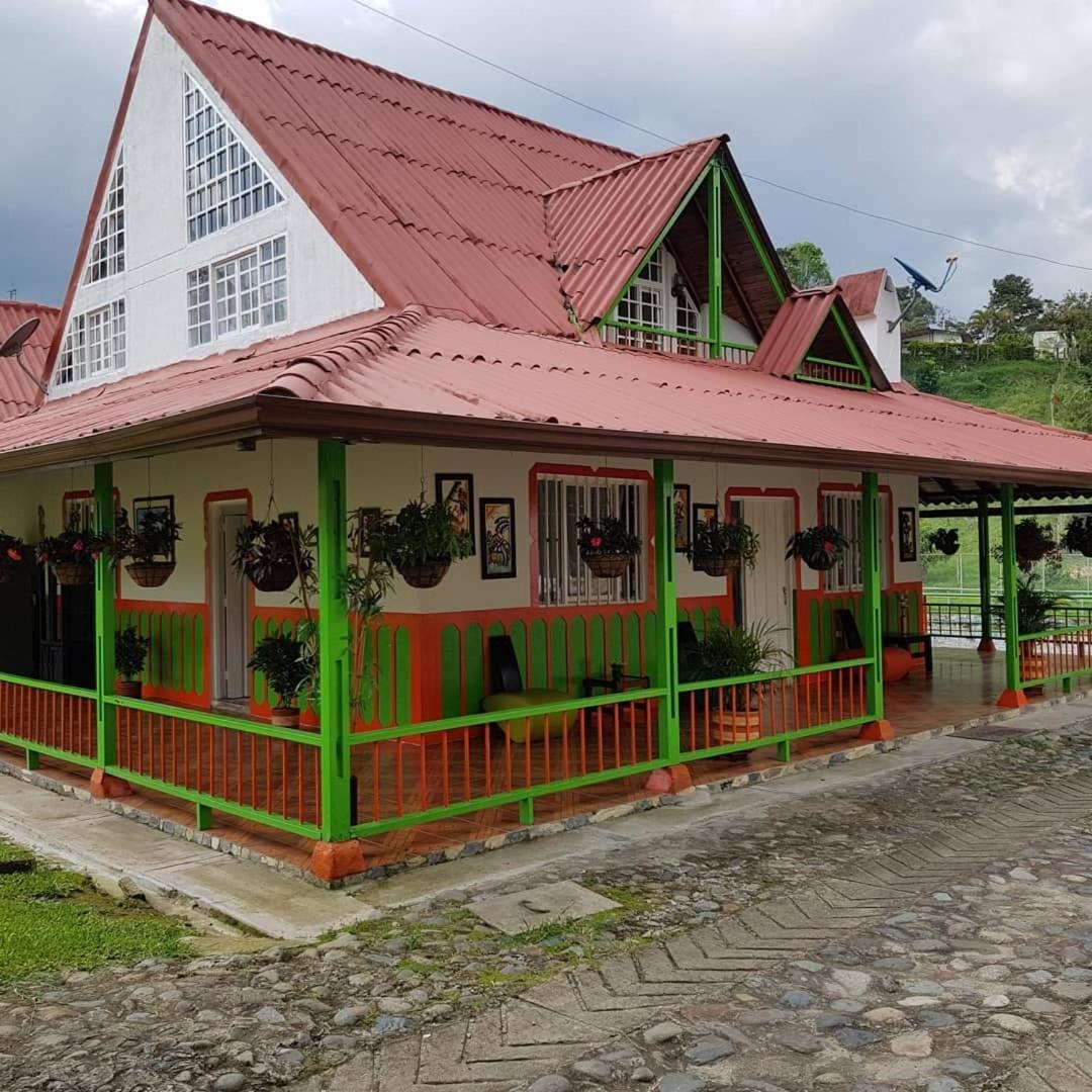 Ecohotel Colibri Salento Luna Park Екстериор снимка