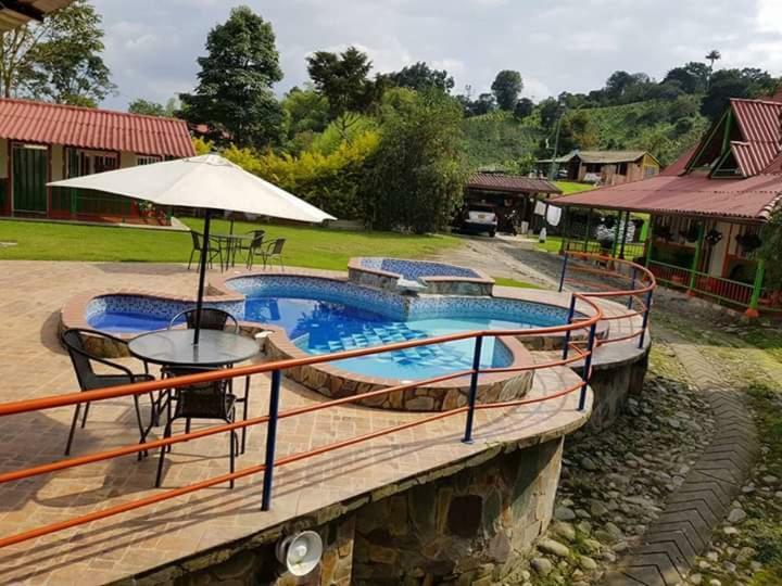 Ecohotel Colibri Salento Luna Park Екстериор снимка